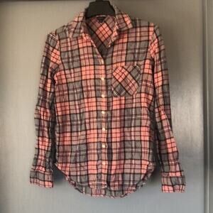 Aeropostale Flannel Button Shirt Women's Medium Long Sleeve Pocket Pink plaid